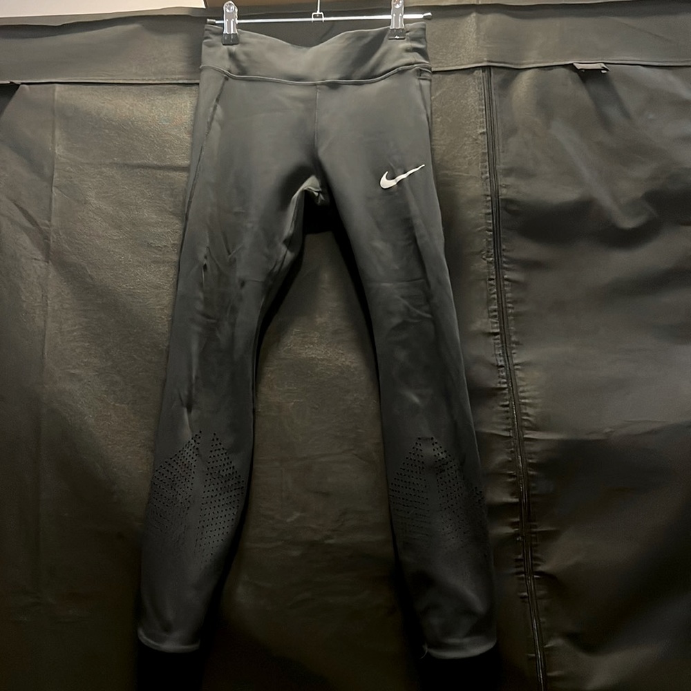 Nike drifit leggings - black